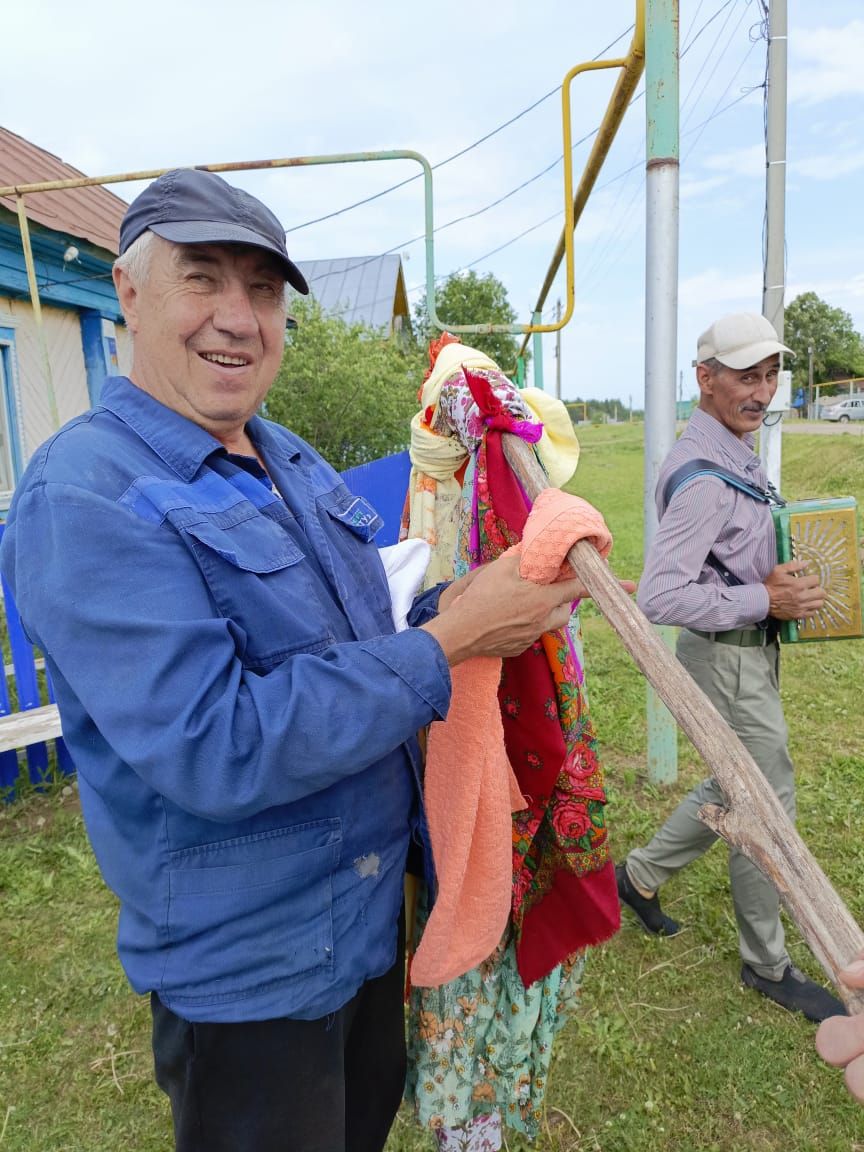 Авыллар күп гасырлык традицияләрне саклап, Сабантуйга ничек әзерләнәләр?