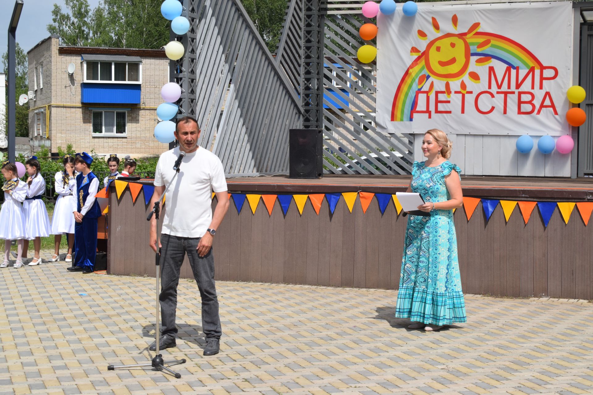 «Солнечный» паркында балачак бәйрәме узды