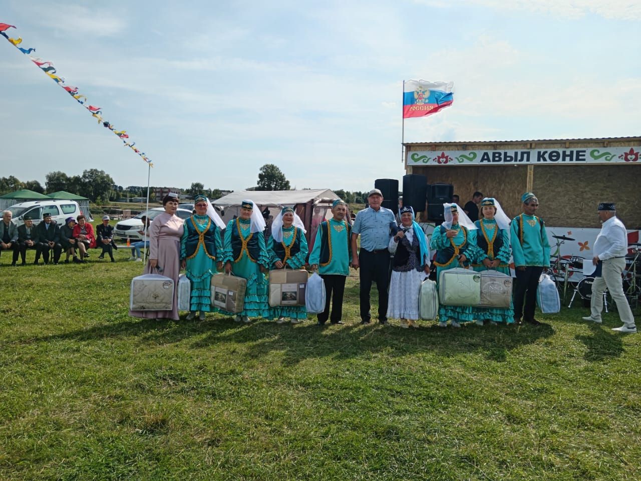 Колышта гаҗәеп күңелле «Авыл көне» узды!