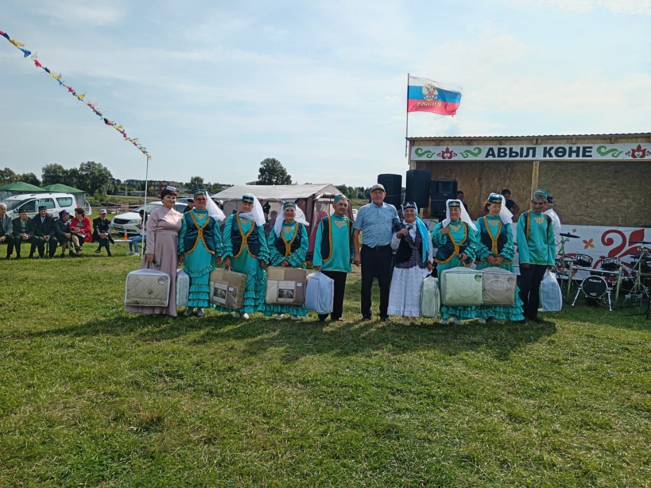 Колышта гаҗәеп күңелле «Авыл көне» узды!
