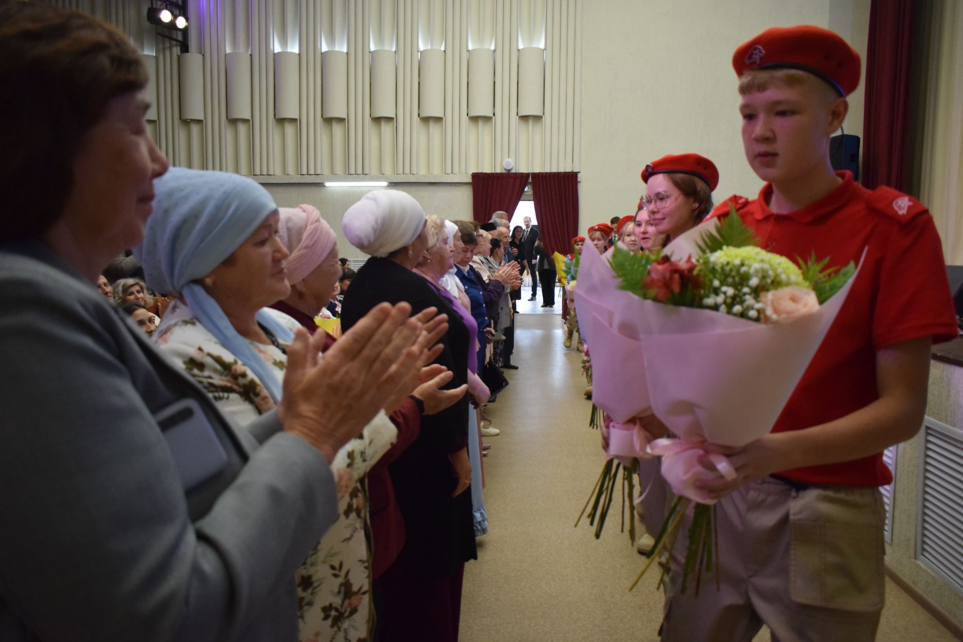 Киләчәгебез, ил язмышы педагоглар, укытучылар эшчәнлеге белән турыдан-туры бәйле