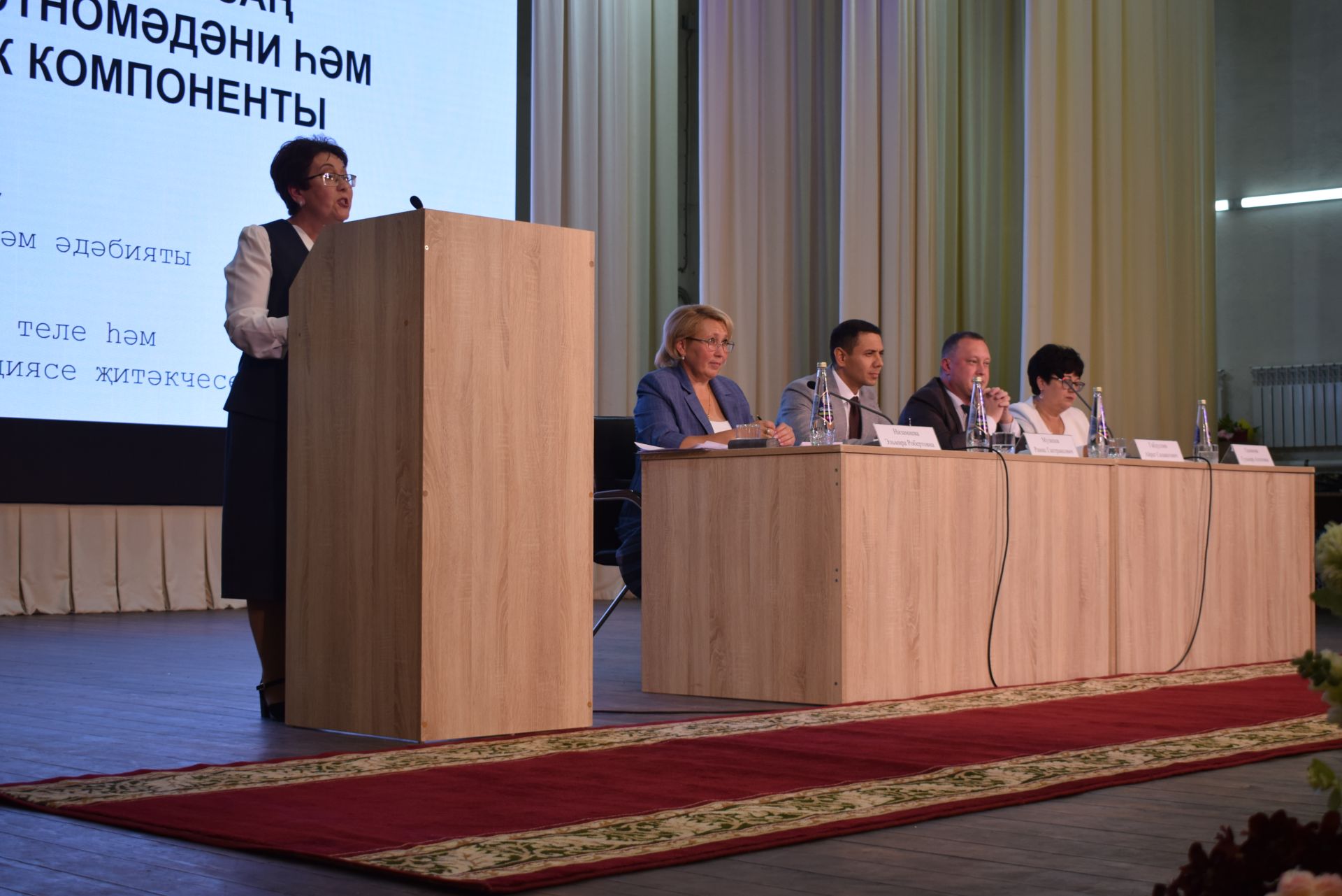 Киләчәгебез, ил язмышы педагоглар, укытучылар эшчәнлеге белән турыдан-туры бәйле