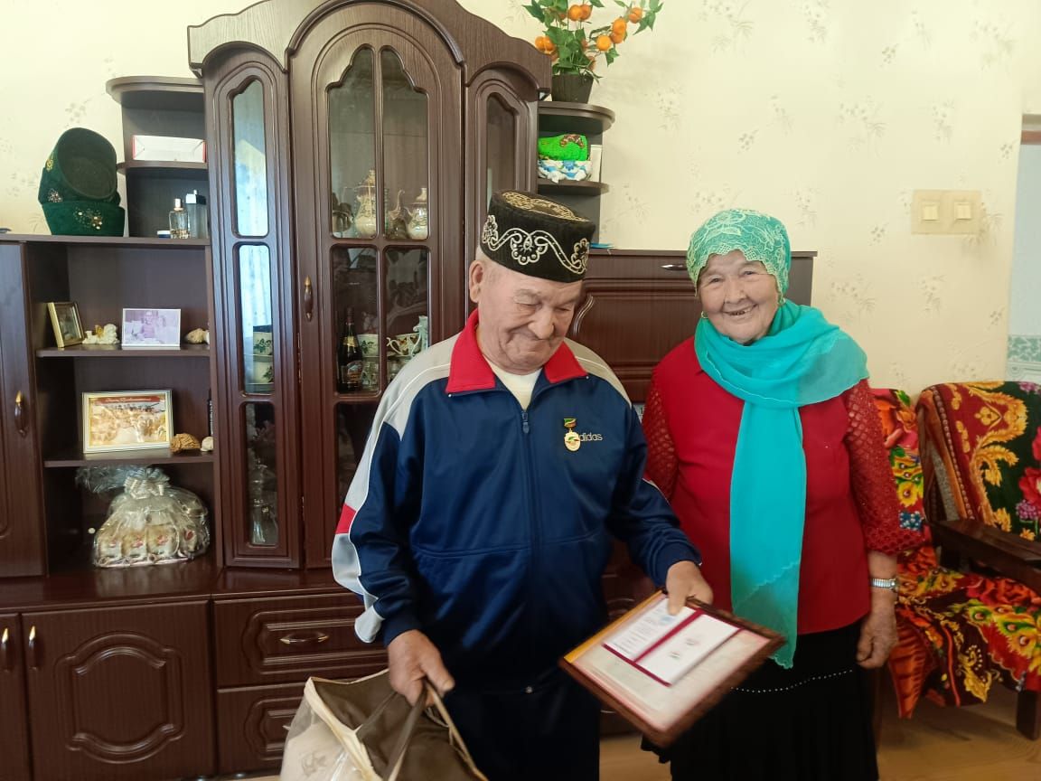 Габделбәр Сафин юбилеен билгеләп үтте һәм югары бүләкләр белән бүләкләнде