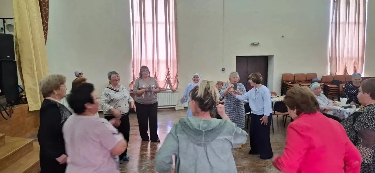 В Староерыклинском МФЦ «Дуслык» чествовали активистов серебряного возраста