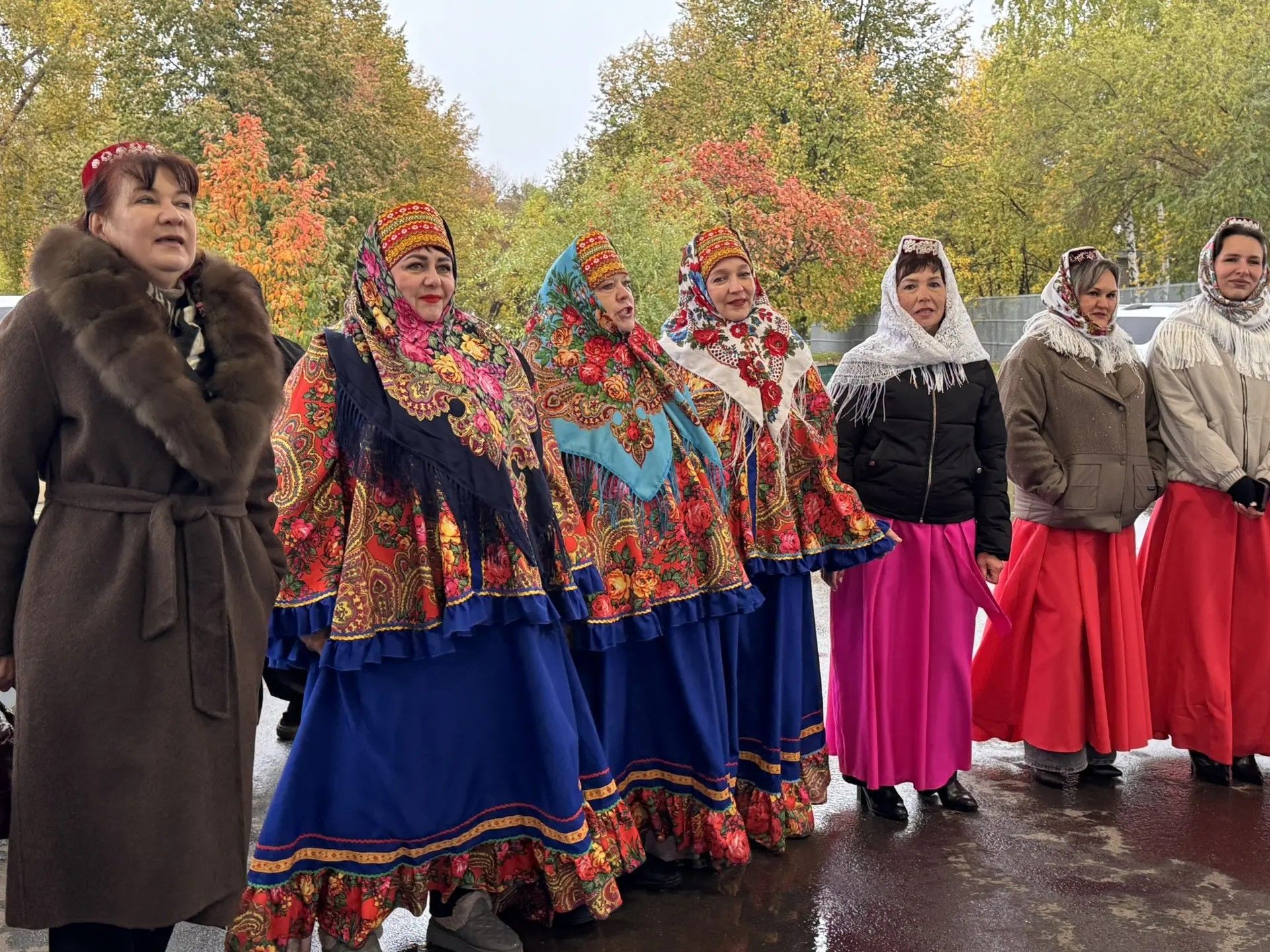 На стадионе «Строитель» прошла праздничная ярмарка
