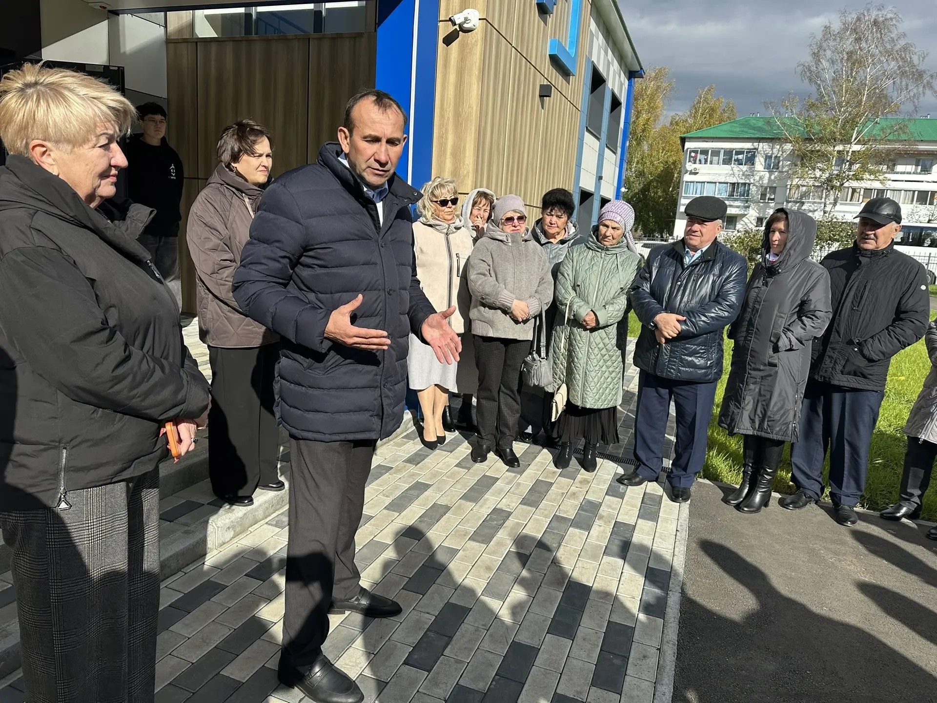 В Тукаевском районе ветераны муниципальной службы встретились с Камилем Назмиевым