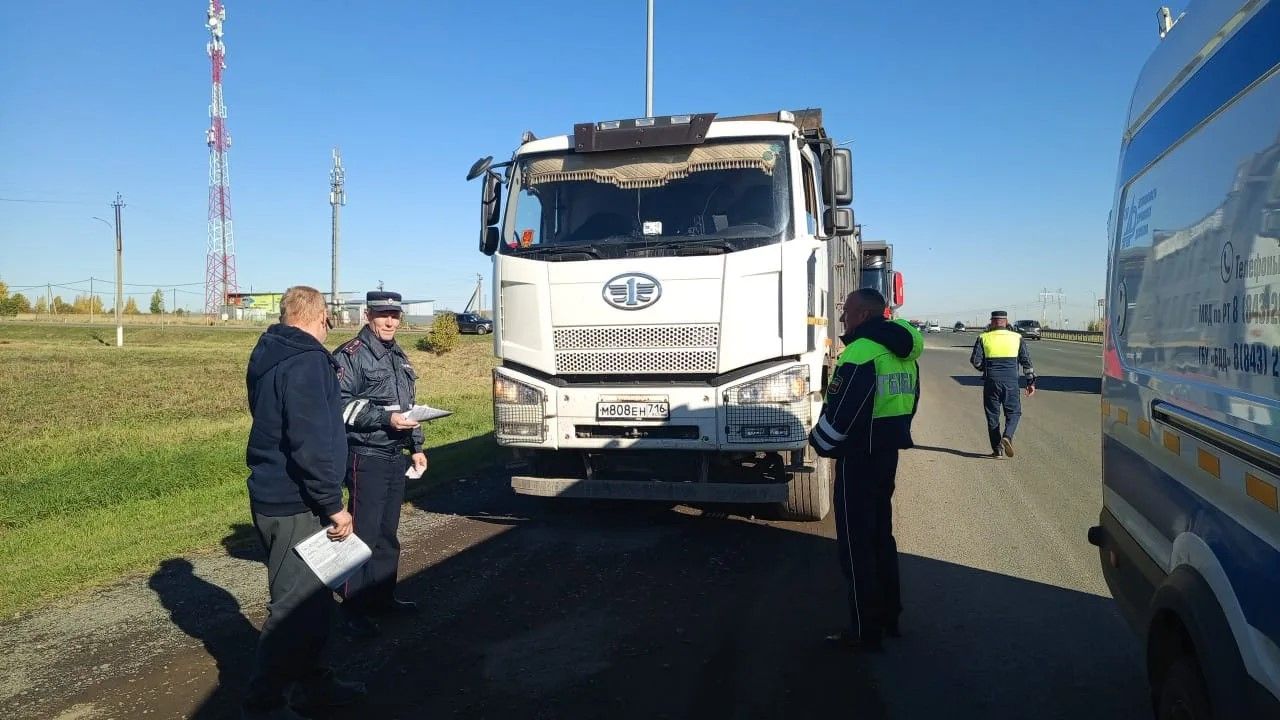 В Тукаевском районе Госавтоинспекция провела рейд против большегрузов с перевесом