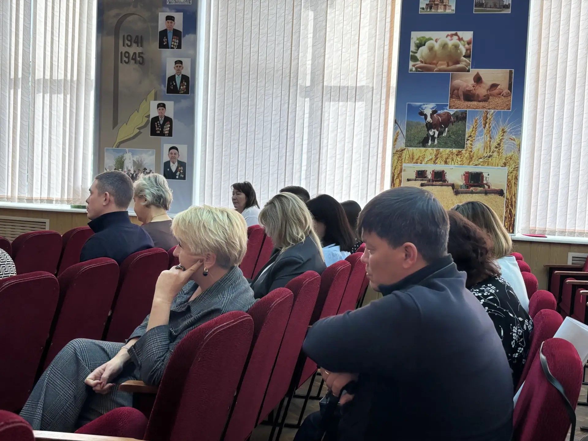 Депутат Госдумы Анатолий Иванов встретился с главами поселений Тукаевского района