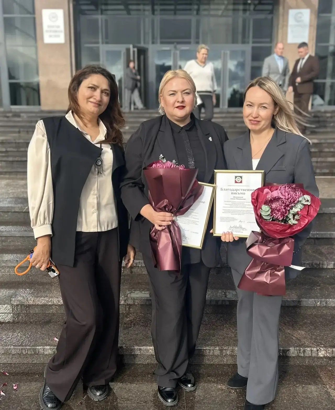Яшьләр үзәге хезмәткәрләре ТР Министрлар Кабинетының рәхмәт хатларына лаек булды