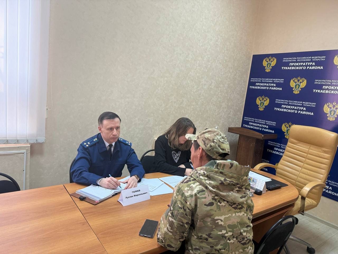 Руслан Галиев СВОда катнашучыларны һәм аларның гаилә әгъзаларын кабул итте