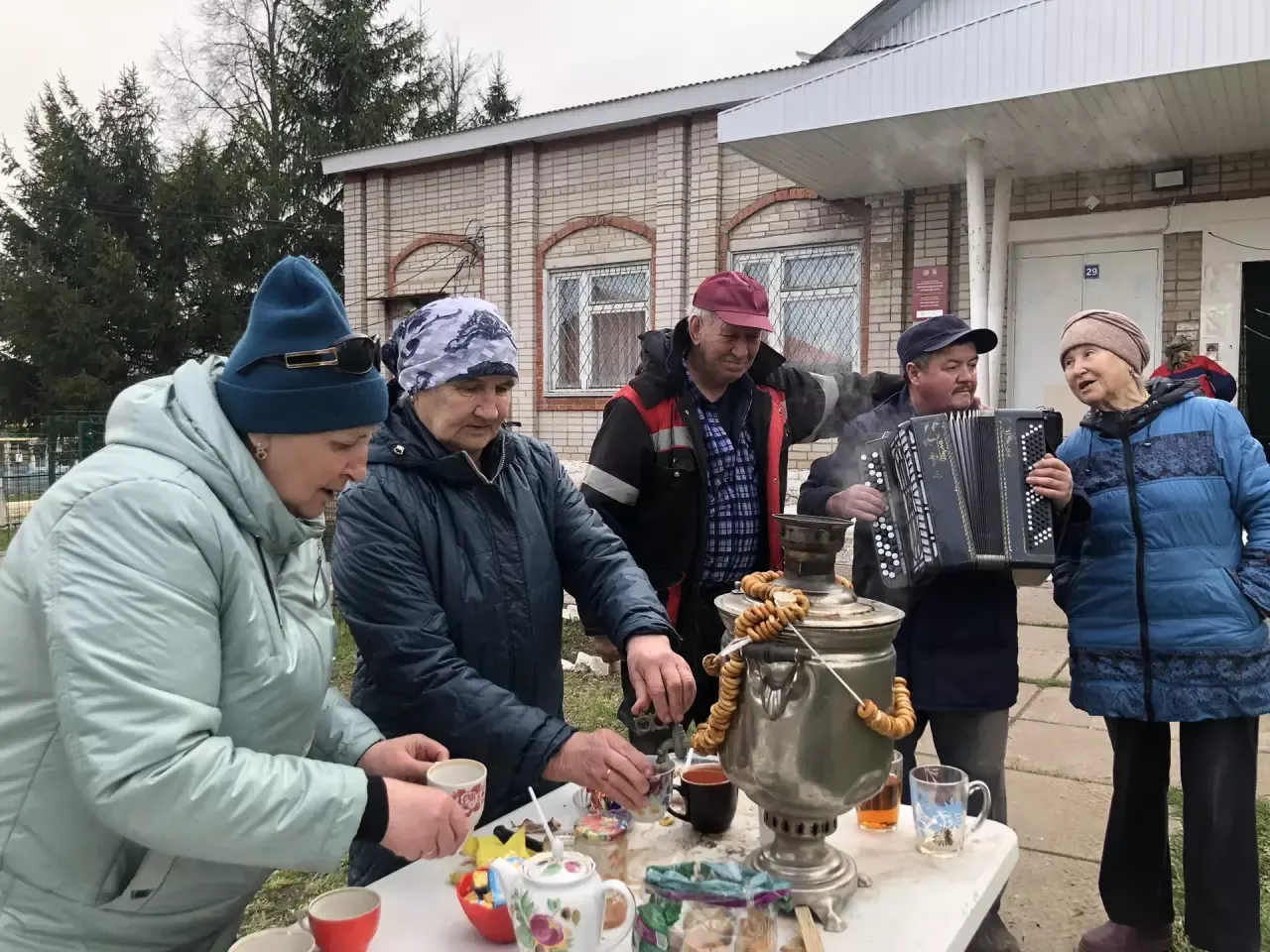 Югары Байларда язны «Карга боткасы» белән каршы алдылар