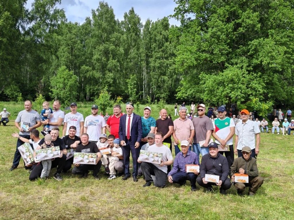 Аркан тартышуда — Бай Бүләк җиңүче! Яңа Бүләк Сабан туеннан репортаж