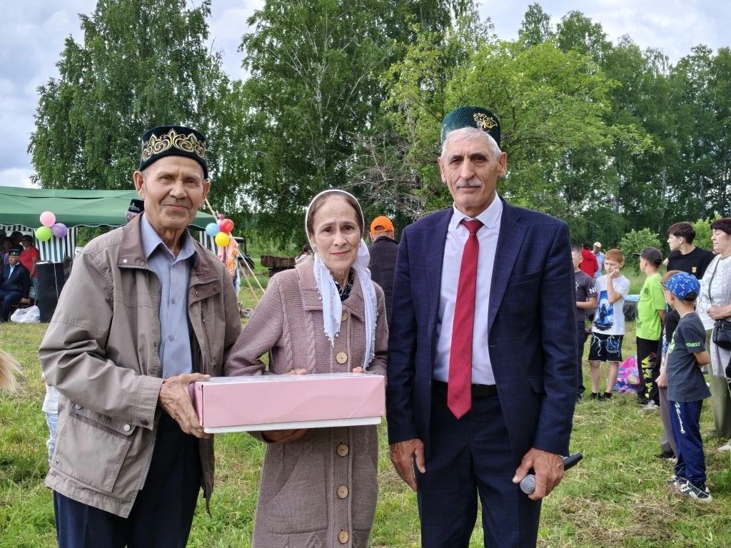 Аркан тартышуда — Бай Бүләк җиңүче! Яңа Бүләк Сабан туеннан репортаж