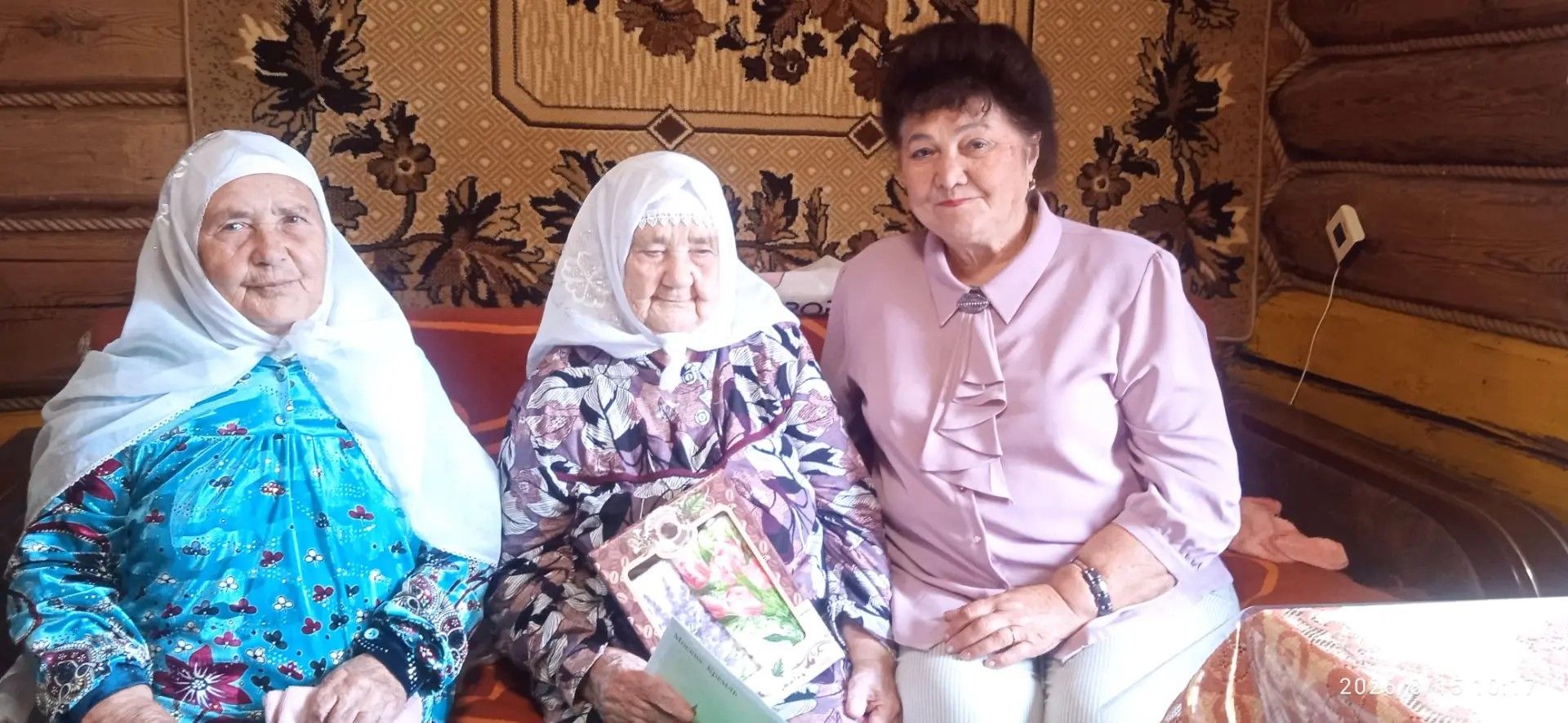 Сәет авылында 95 яшьлек Мөфариха әбине юбилее белән котладылар