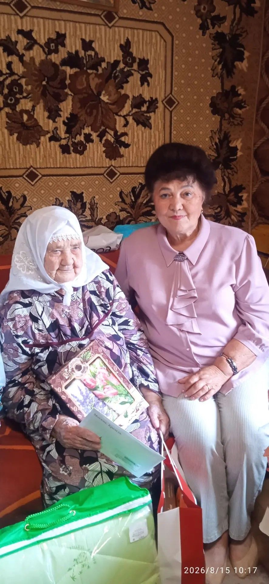 Сәет авылында 95 яшьлек Мөфариха әбине юбилее белән котладылар
