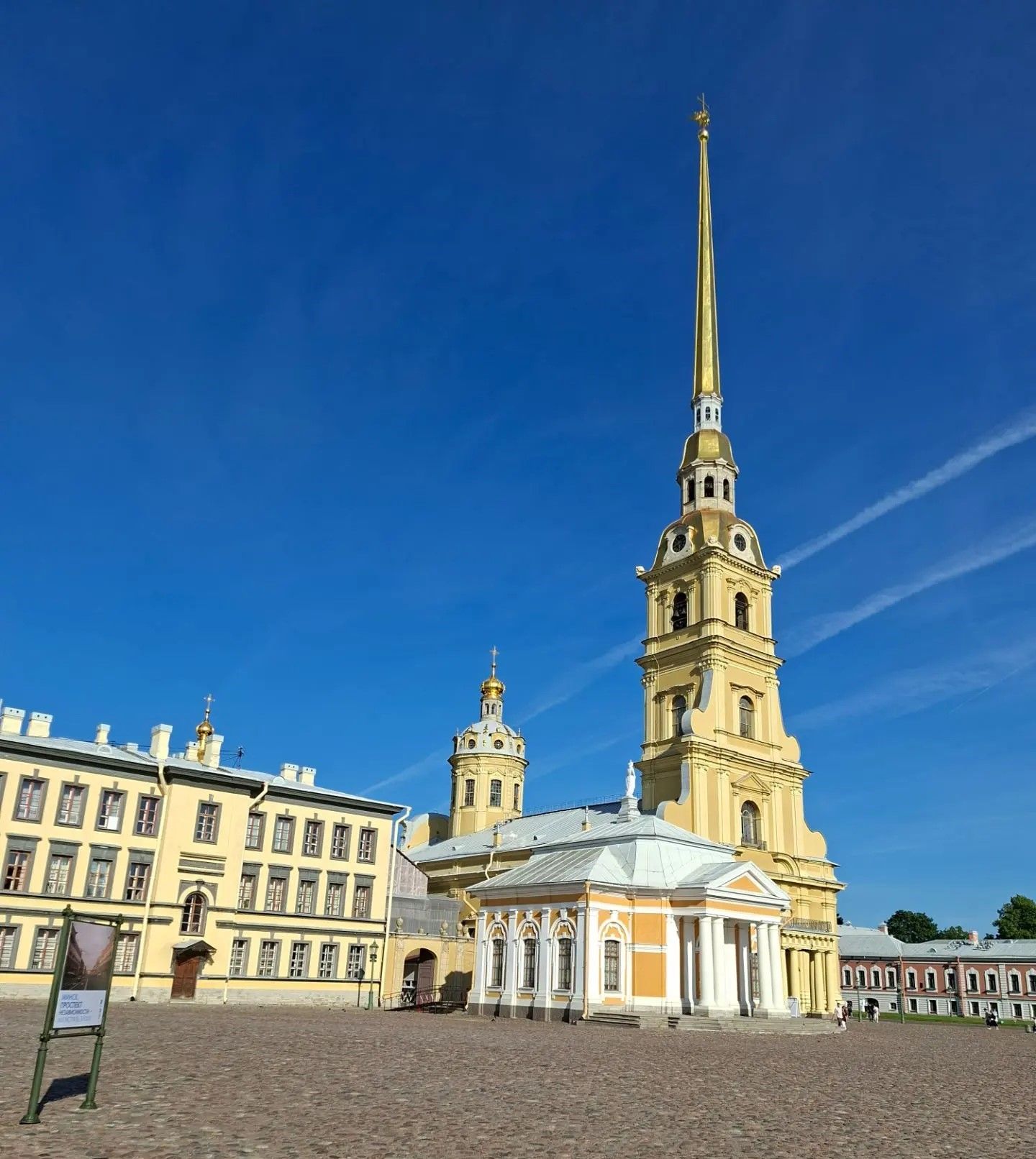 Санкт-Петербургта сәяхәт: шәһәрнең иң матур урыннарын барладык