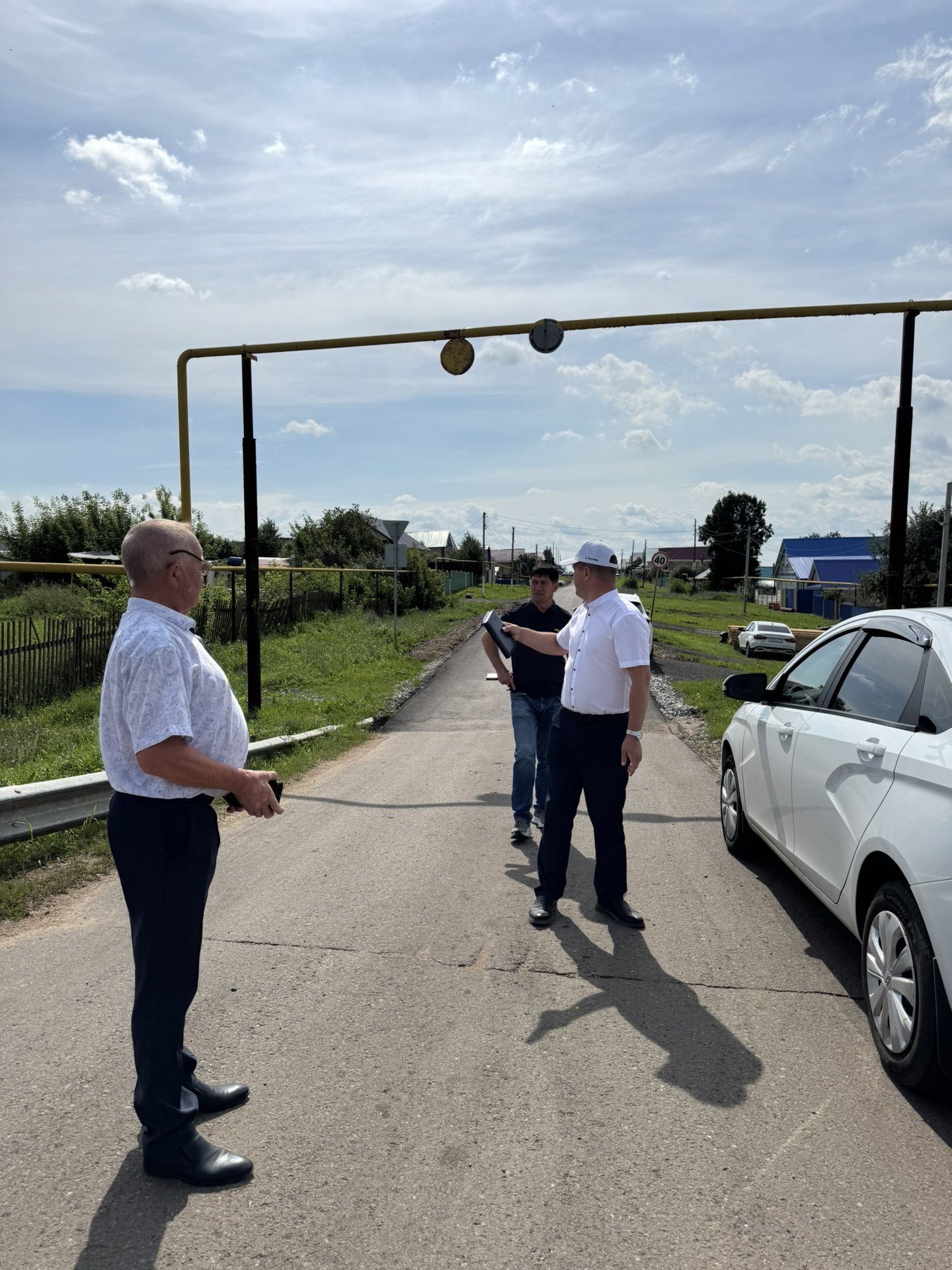 В селе Казаклар по республиканской программе ремонтируют дорогу за 52 млн рублей
