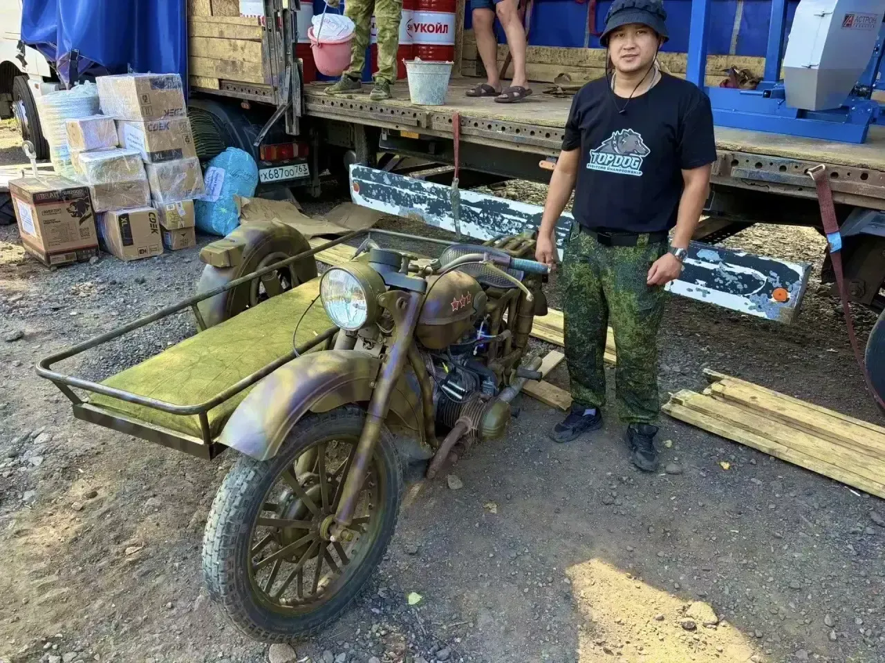 Делегация Тукаевского района во главе с Камилем Назмиевым доставила гумпомощь в зону СВО