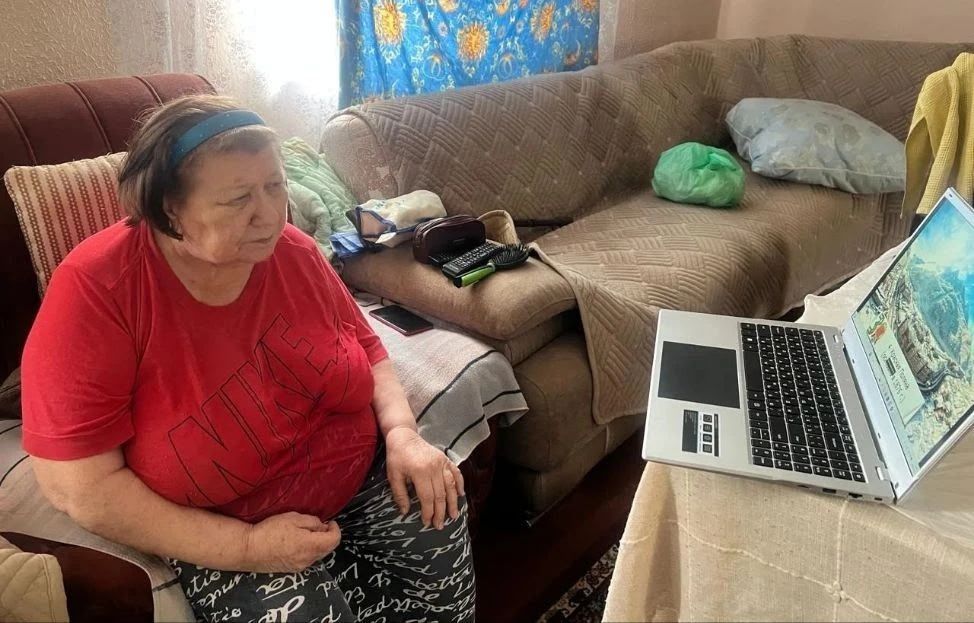 В Тукаевском районе пенсионеры открывают мир с помощью «Виртуального туризма»