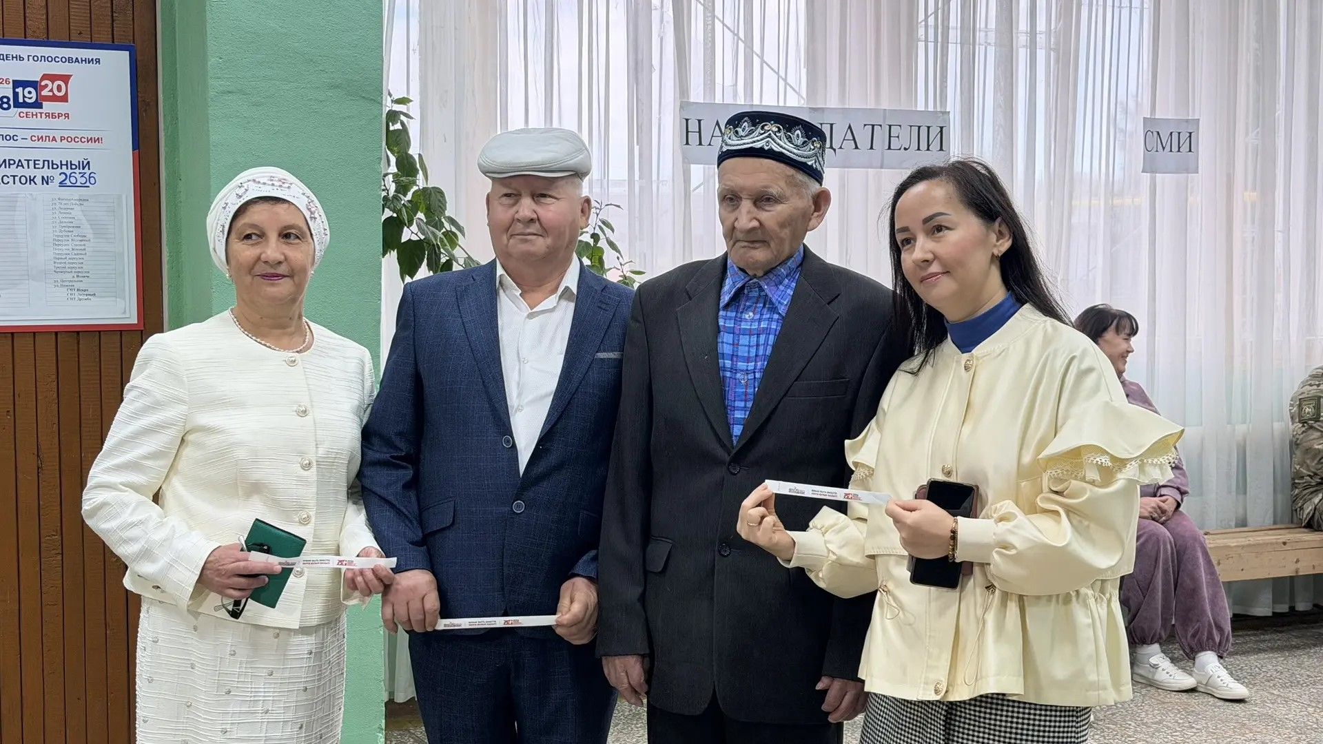 100 яшьлек ветеран Шәүкәт Әхмәтназипов сайлауларда беренче булып тавыш бирде