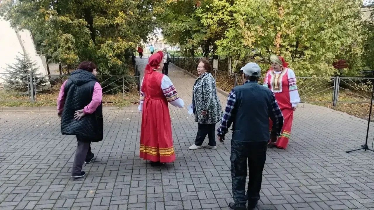 Почти половина избирателей Князевского сельского поселения уже проголосовала под песни и пляски