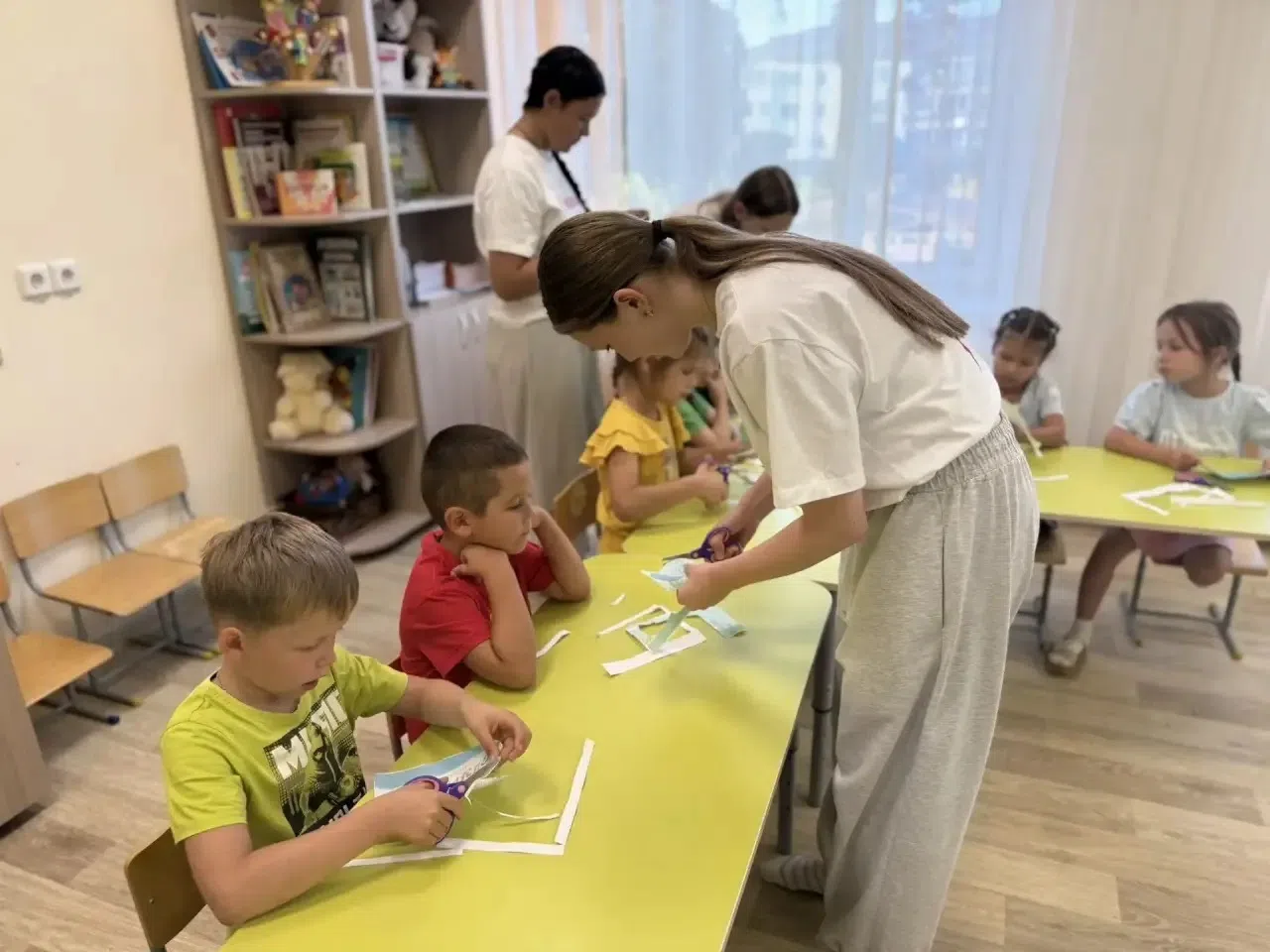 Кнәз мәктәбенең «Беренчеләр» активистлары балалар өчен әдәби чара оештырды