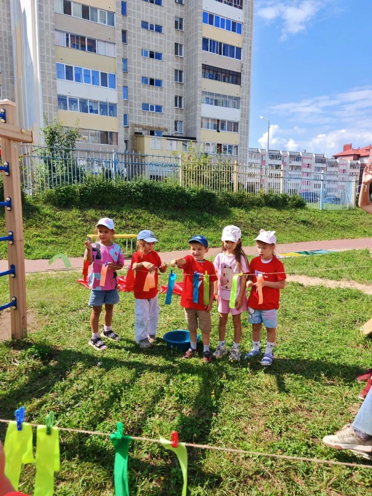 В детском саду «Звездочки» прошли совместные соревнования со школьниками