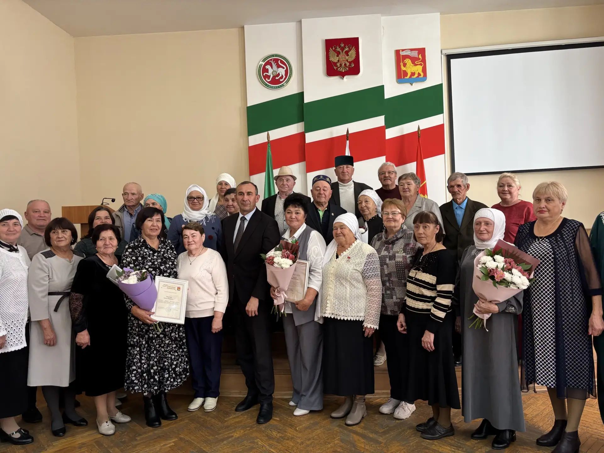 В Тукаевском районе началась Декада пожилого человека