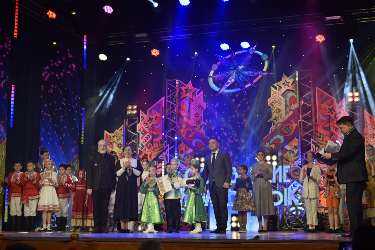 В Челнах состоялся гала-концерт Открытого республиканского телевизионного молодежного фестиваля эстрадного искусства «Созвездие-Йодызлык-2021»