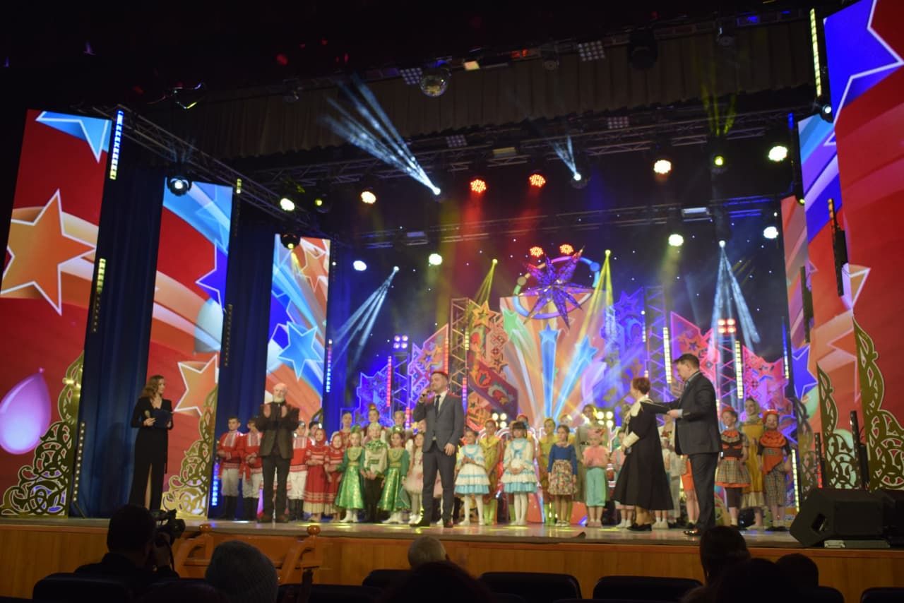 Чаллыда  «Созвездие-Йолдызлык-2021» ачык республикакүләм телевизион яшьләр фестиваленең гала-концерты үтте