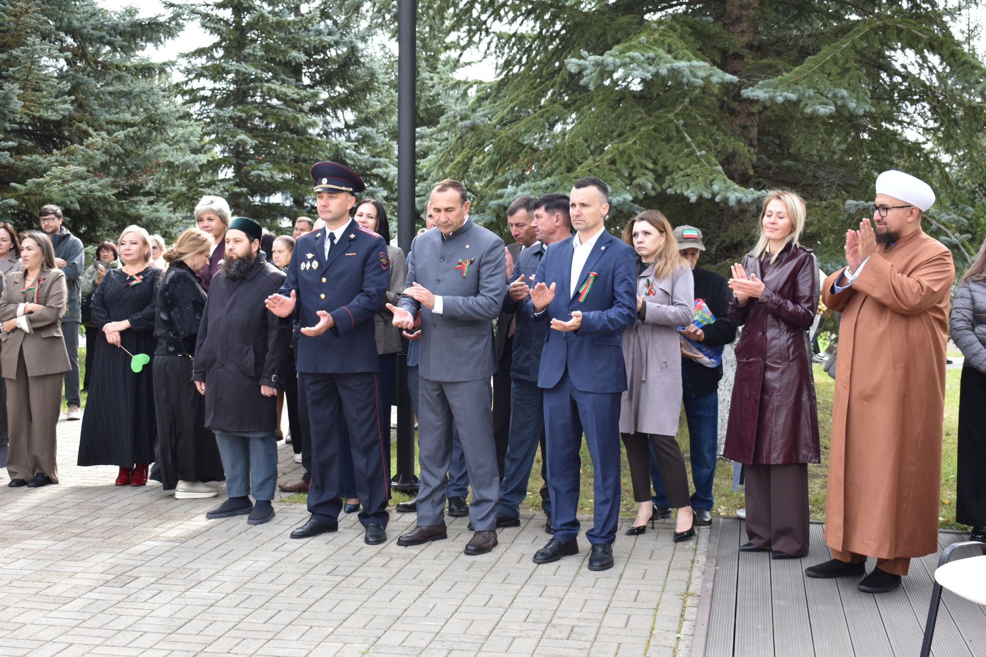 В поселке Новый встретили День Республики