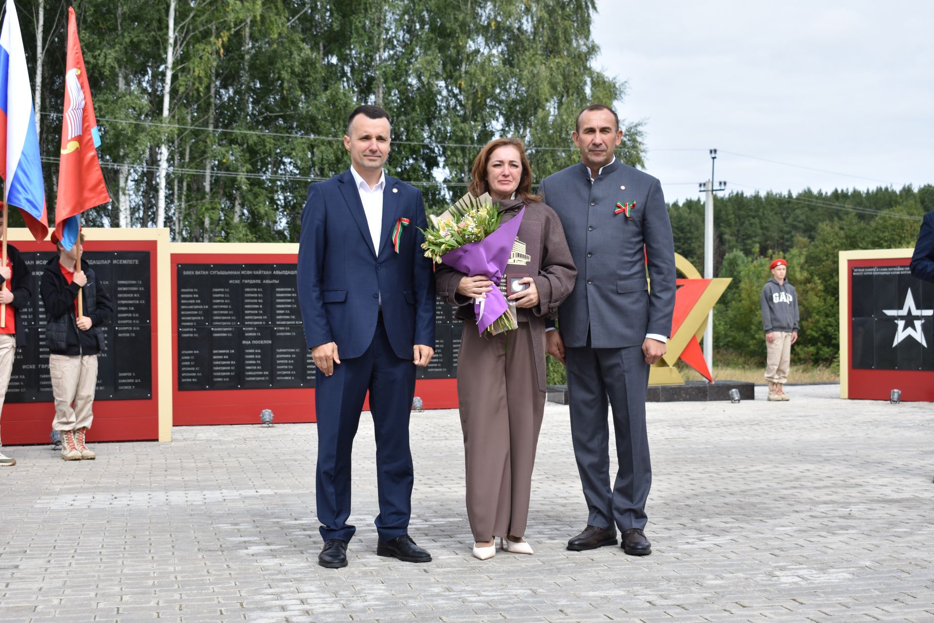 В поселке Новый встретили День Республики