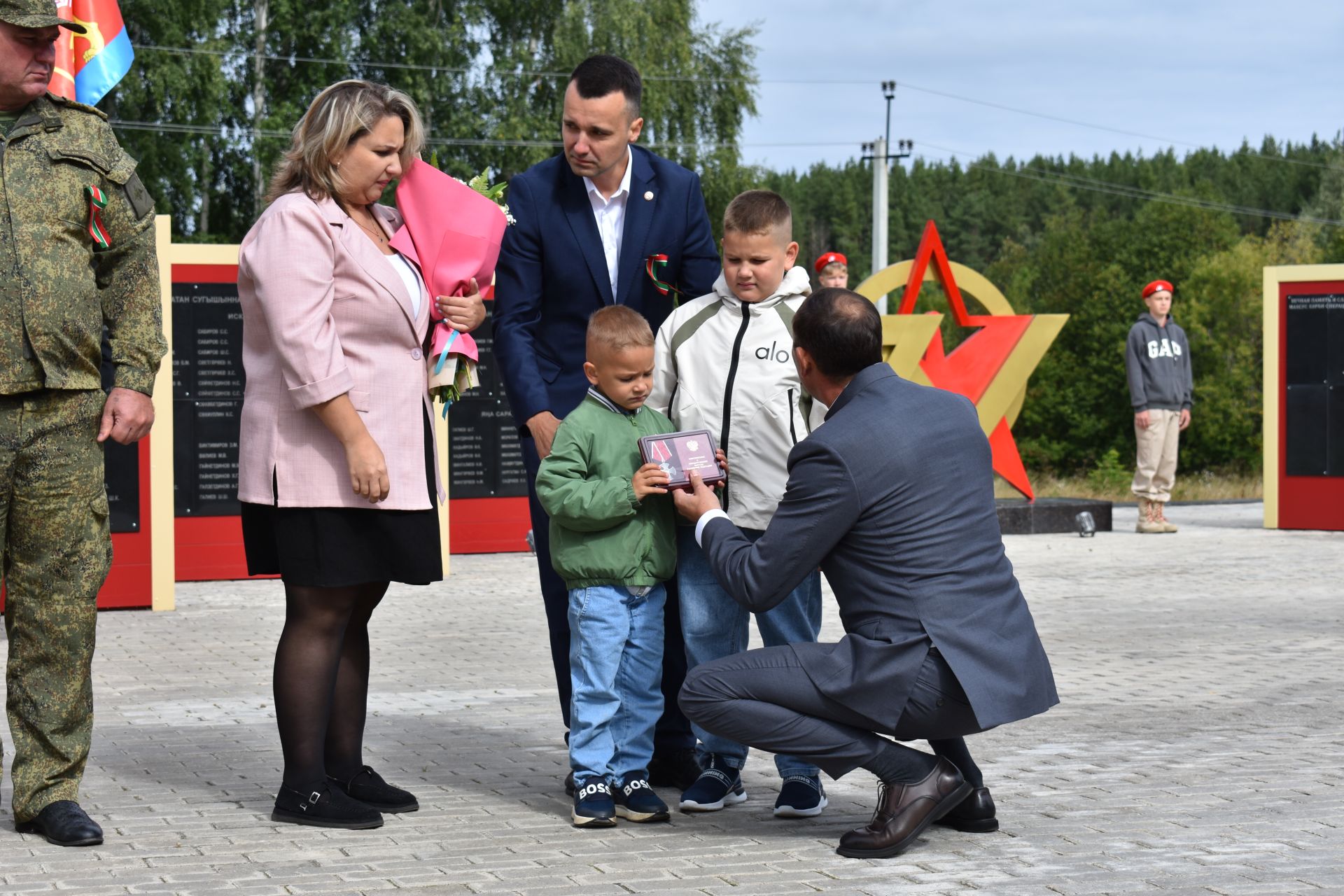 В поселке Новый встретили День Республики