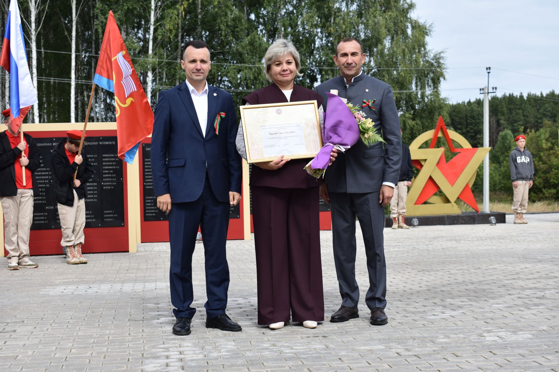 В поселке Новый встретили День Республики