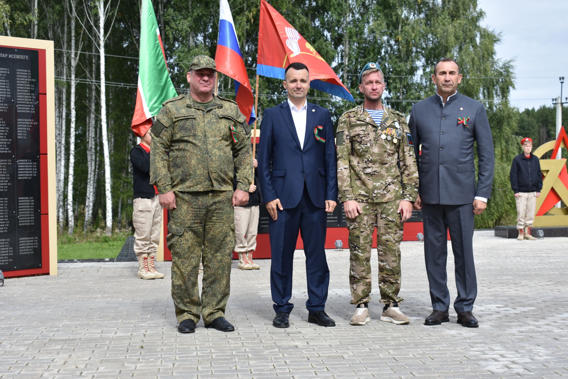 В поселке Новый встретили День Республики