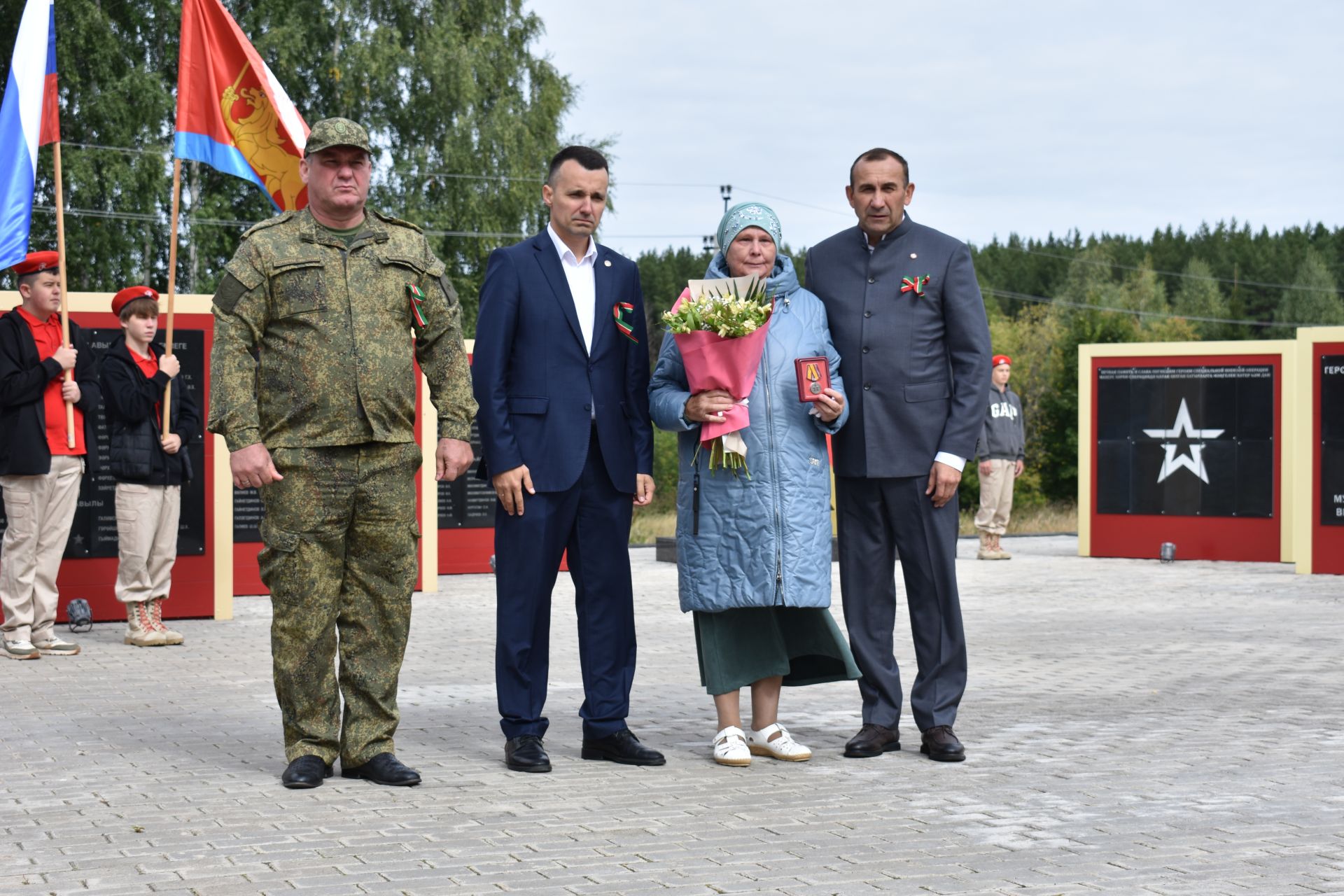 В поселке Новый встретили День Республики