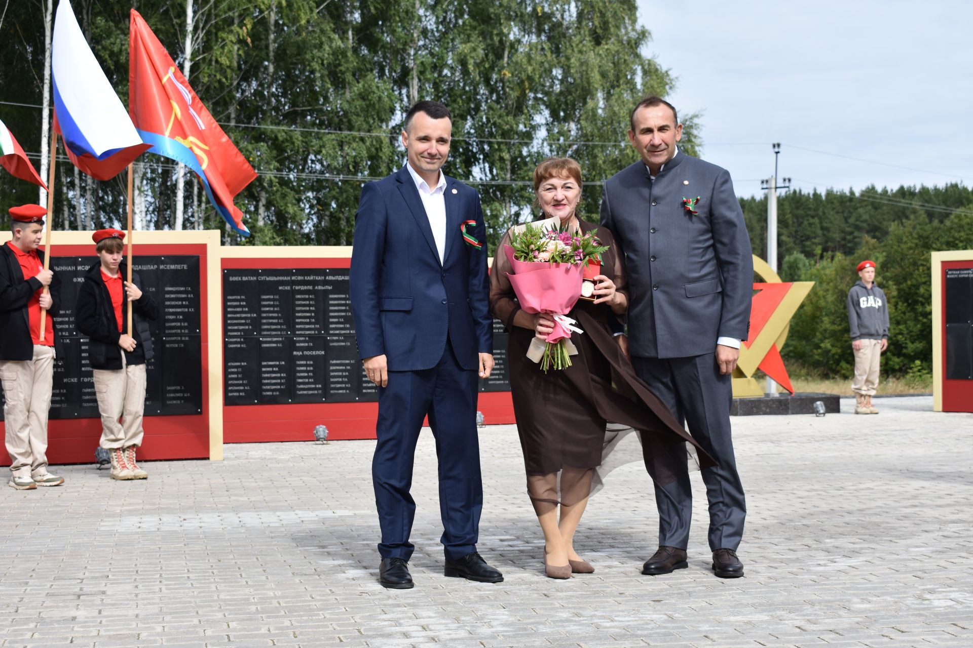 В поселке Новый встретили День Республики