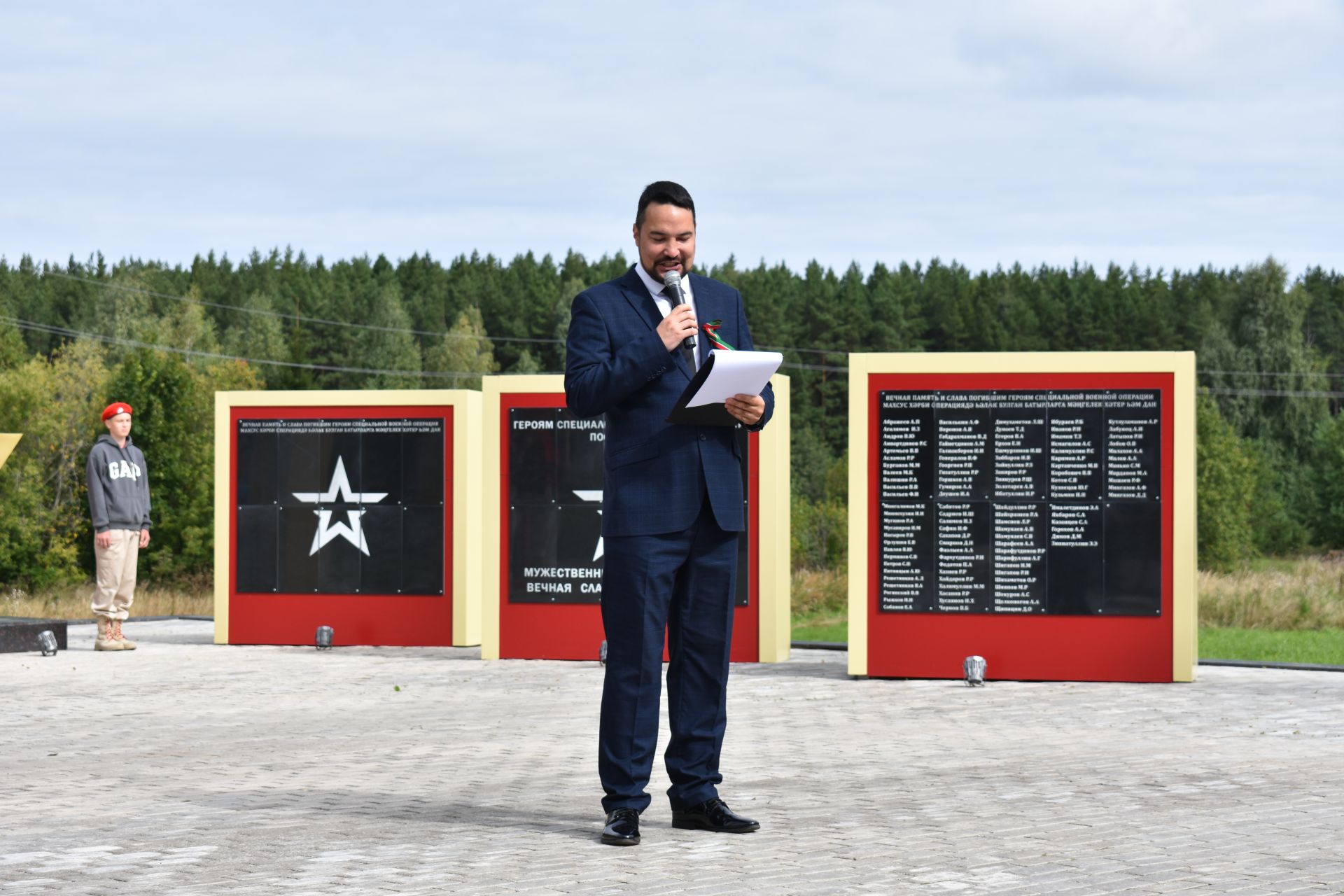 В поселке Новый встретили День Республики