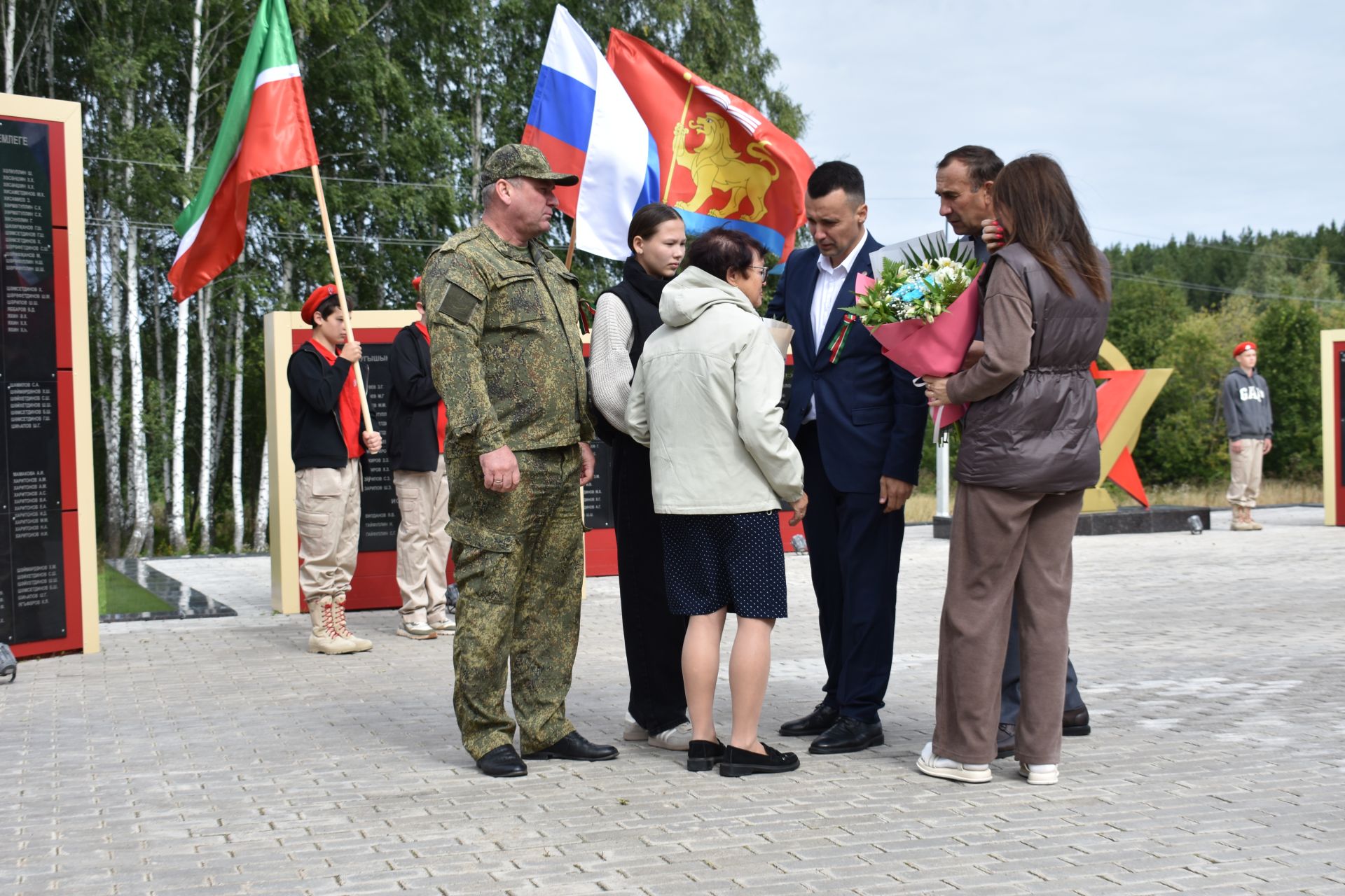 В поселке Новый встретили День Республики
