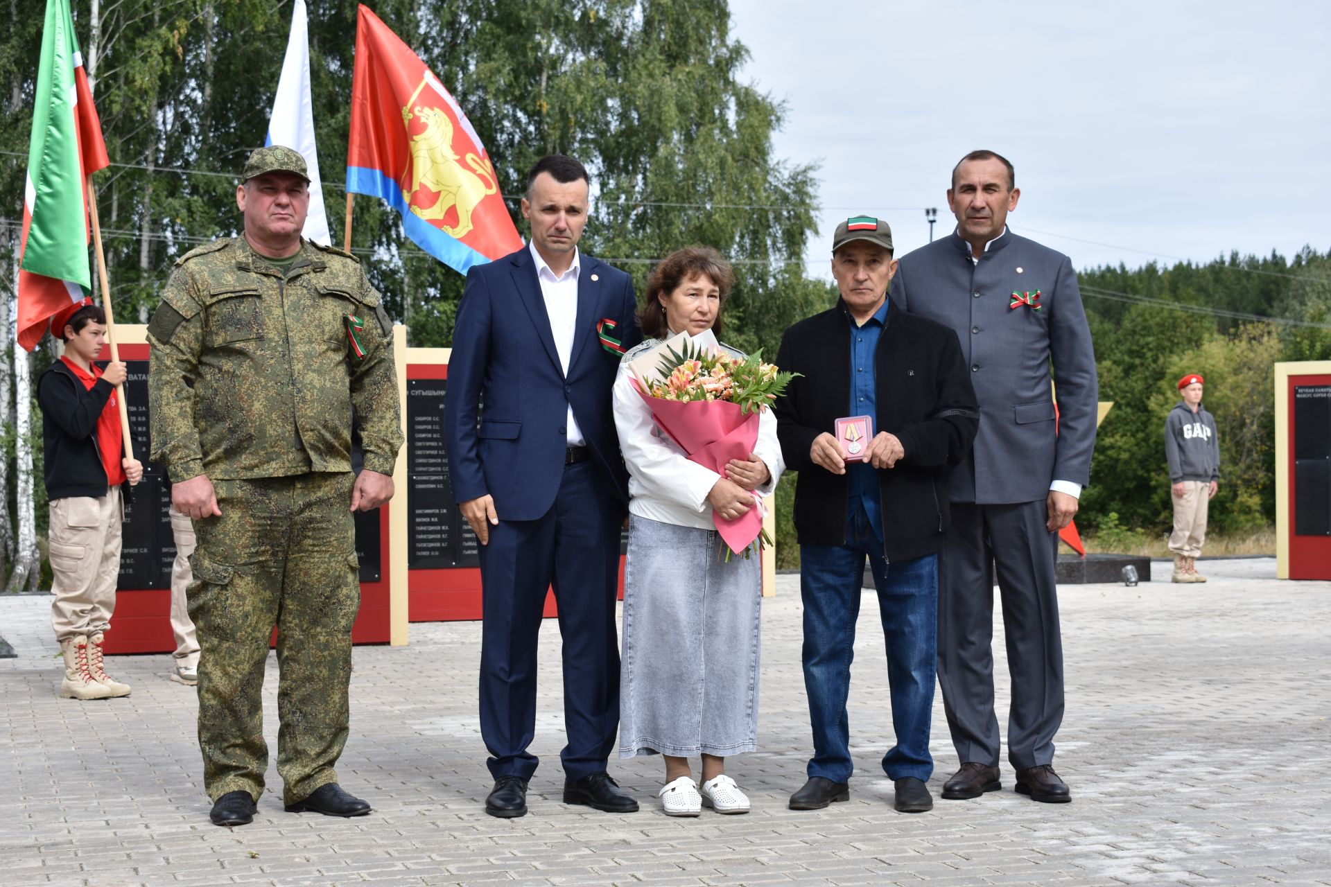 В поселке Новый встретили День Республики