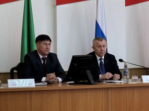 Депутат Госдумы Анатолий Иванов встретился с главами поселений Тукаевского района