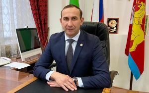 Глава Тукаевского района Камиль Назмиев поздравил железнодорожников с профессиональным праздником