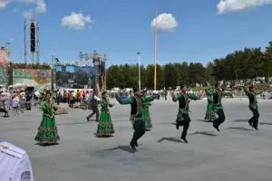 Чаллыда Төзүчеләр көне: бәйрәм программасы белән таныштырабыз