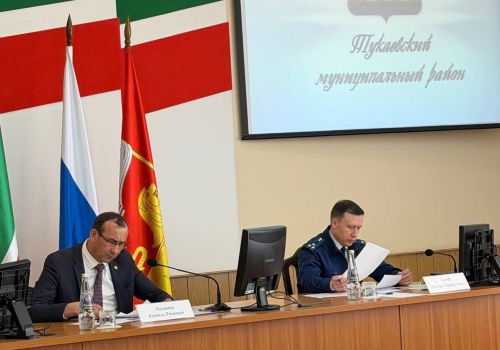 «Одних накажем - другим неповадно будет!» - в Тукаевском районе обсудили борьбу с коррупцией