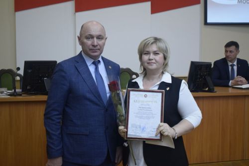 Совещание началось с вручения наград