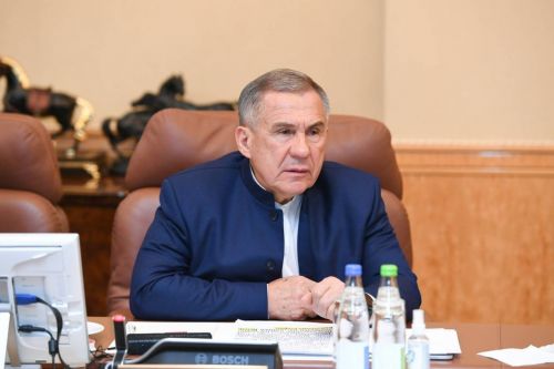 Миңнеханов шәхси ярдәмче хуҗалыкларга һәм кадрлар әзерләүгә игътибарны көчәйтергә кушты