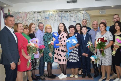С начала мобилизации в отделе ЗАГС зарегистрировали брак 54 участников специальной военной операции