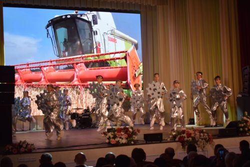 В вашем труде – основа благополучия