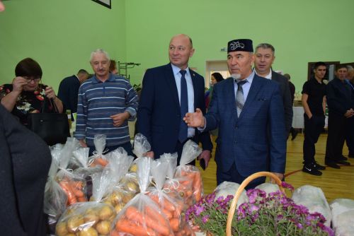 Сезнең хезмәттә муллык нигезе