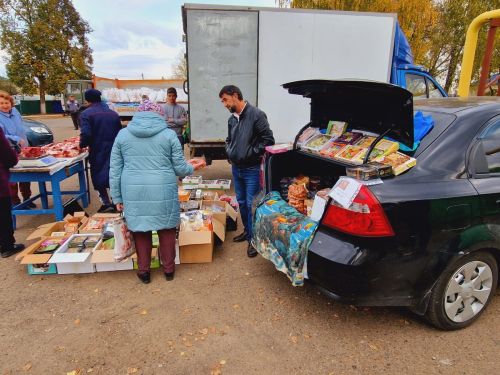 Прошла осенняя ярмарка в поселке Татарстан